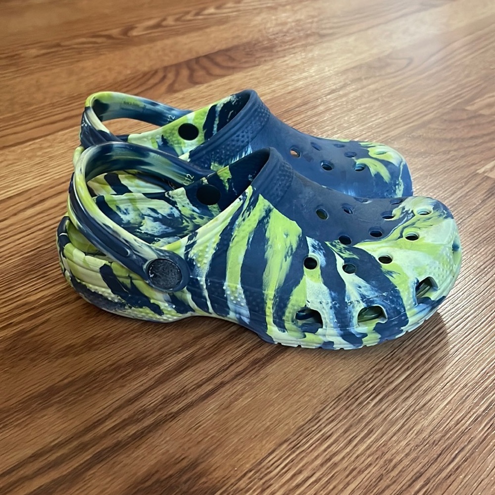Boys crocs size 12 (little kid/toddler)